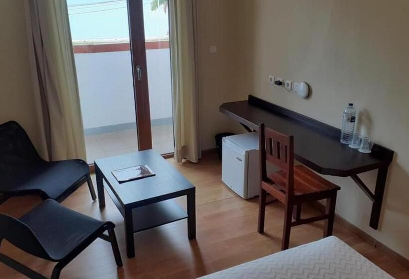 هتل Emoyeni Gardens