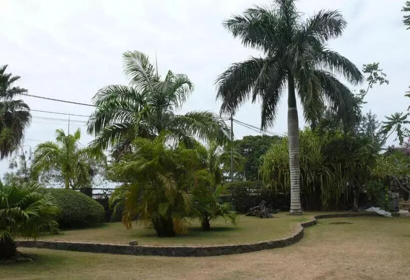 هتل Emoyeni Gardens