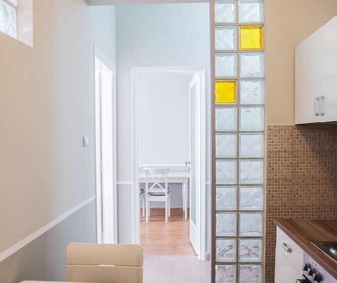 Isabelle Apt By Halu! Apartments