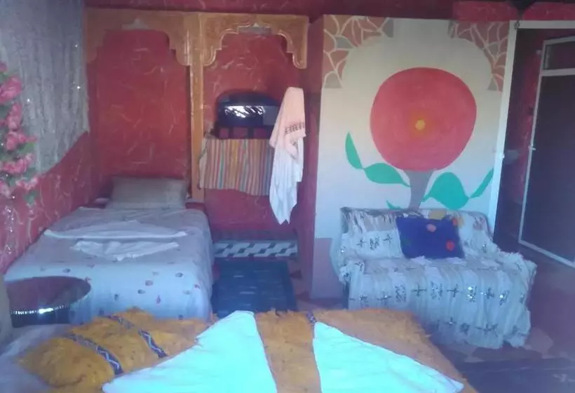 ホテル Auberge Ali