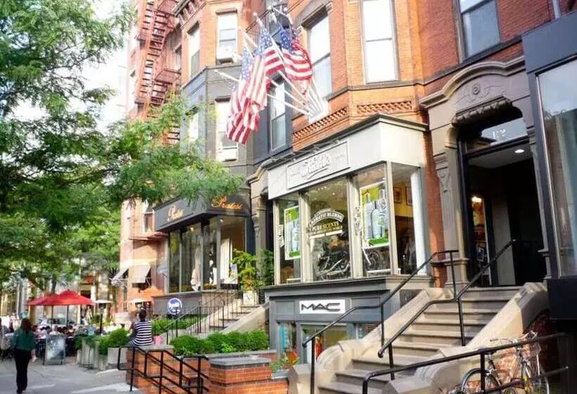 Luxe Condo Back Bay Boston 3 Bedrooms & 2 Baths