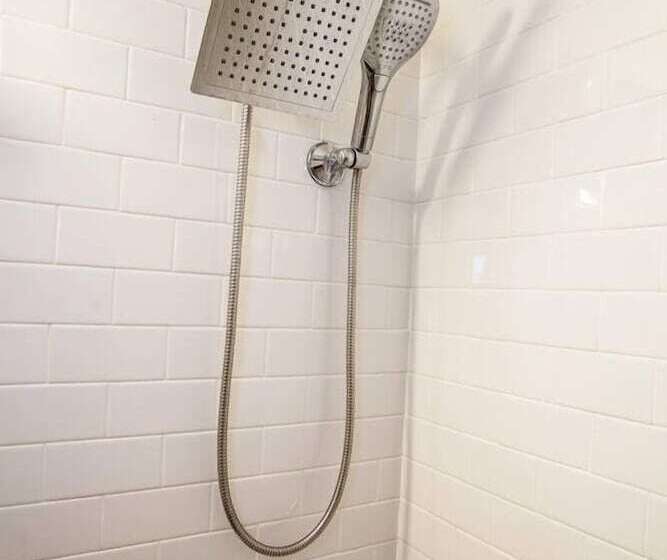 Luxe Condo Back Bay Boston 3 Bedrooms & 2 Baths