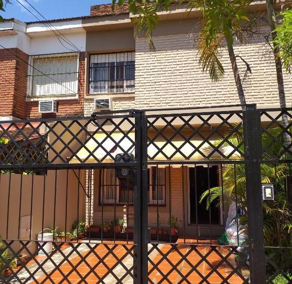 Casa Cerca Del Microcentro Y Costanera