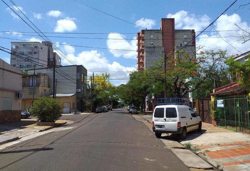 Casa Cerca Del Microcentro Y Costanera