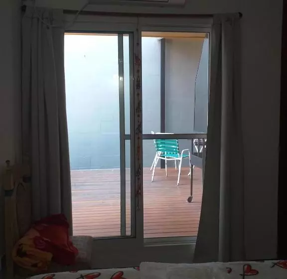 Casa Cerca Del Microcentro Y Costanera