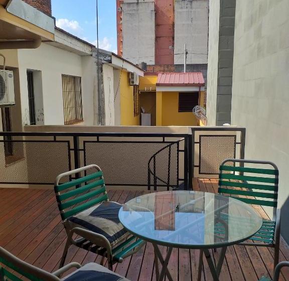 Casa Cerca Del Microcentro Y Costanera