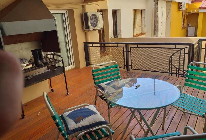 Casa Cerca Del Microcentro Y Costanera