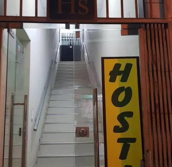 هتل Hostal Refugio S