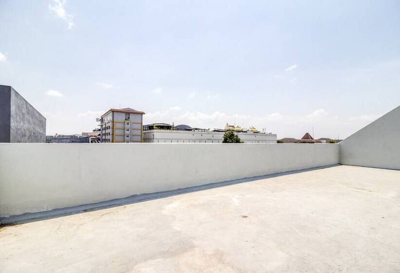 بنسيون Reddoorz Syariah Near Galeria Mall Yogyakarta