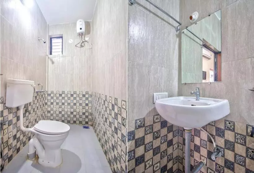 Majatalo Candolim Beach Vaddo 15