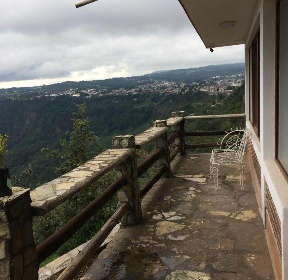 هتل Vista Markés