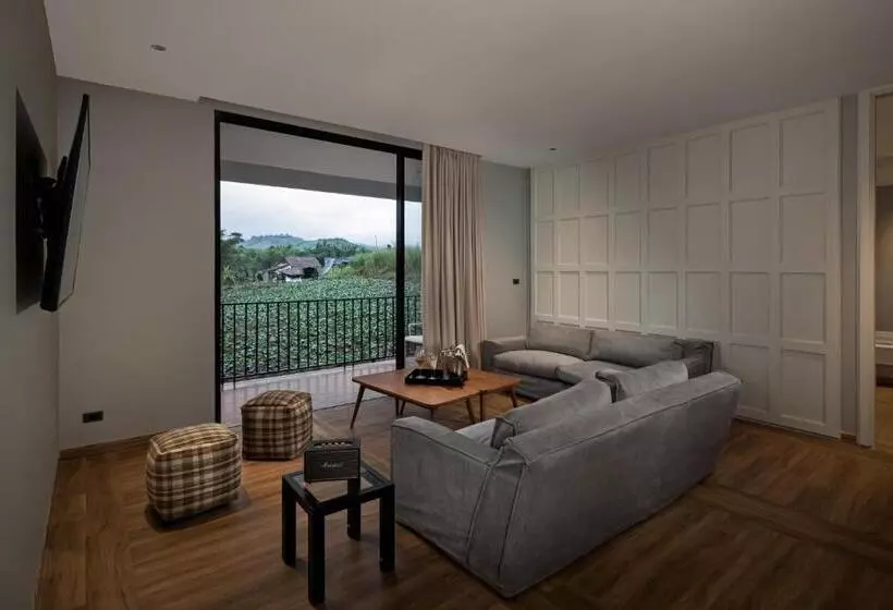 Lomakeskus Sirinati Ban Thung Samo Khao Kho