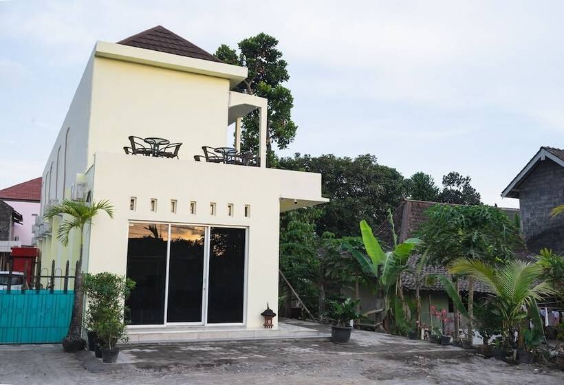 Hotell Oyo 1855 Elise Exclusive Residence