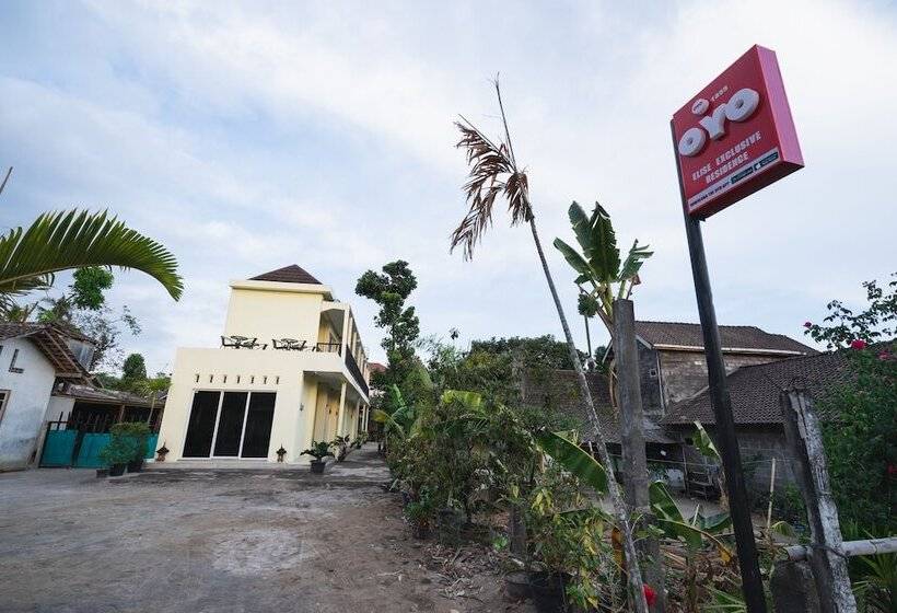 Hotell Oyo 1855 Elise Exclusive Residence