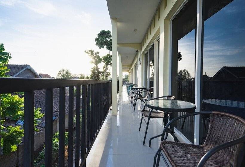 Hotell Oyo 1855 Elise Exclusive Residence