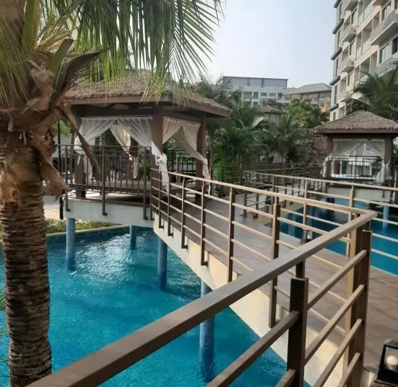 Laguna Beach 3 The Maldives