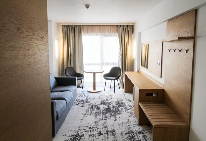 Avenue   Avenue Hotels