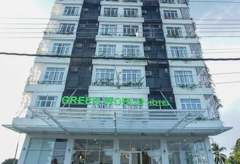Hotelli Green World