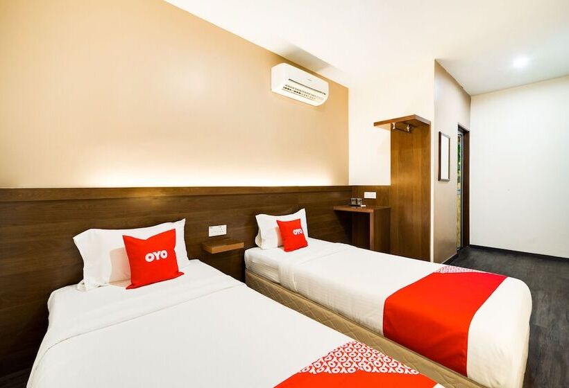 Отель Oyo 44053 El Zahra Moda Alor Setar