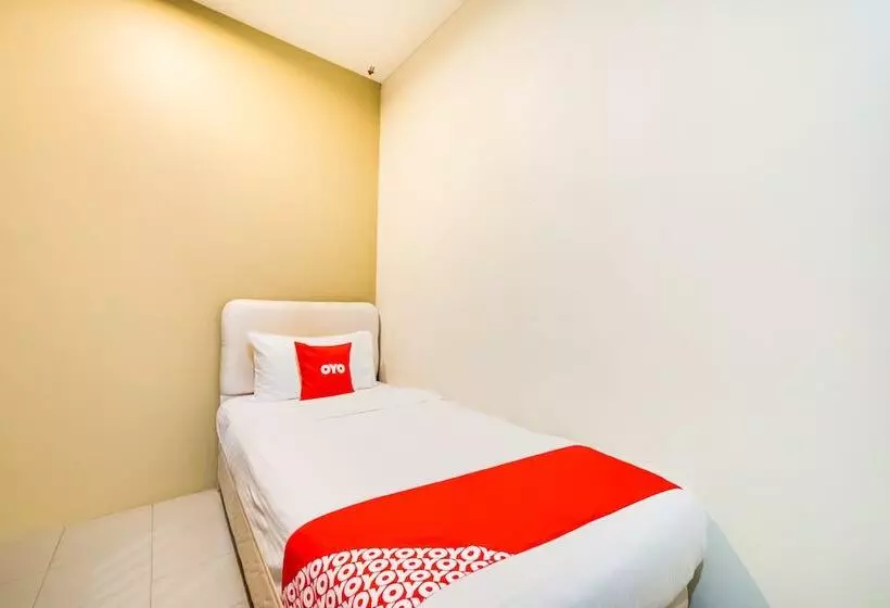 Hotelli Oyo 44053 El Zahra Moda Alor Setar