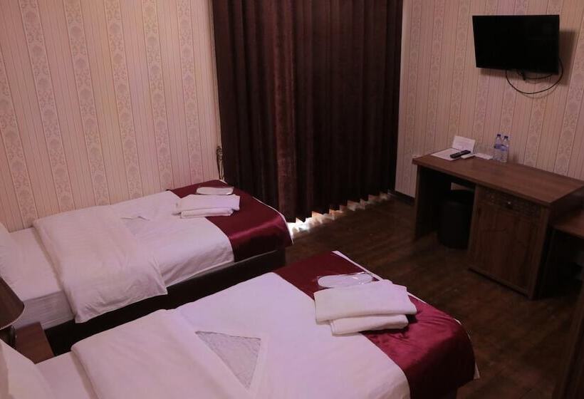 בית מלון כפרי Villa Oasis