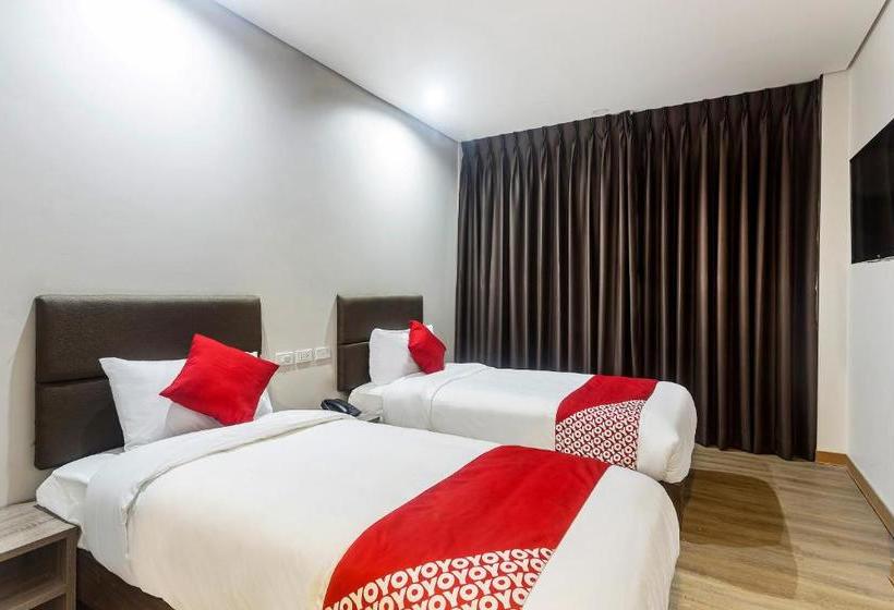 Hotel Oyo 241 Airo