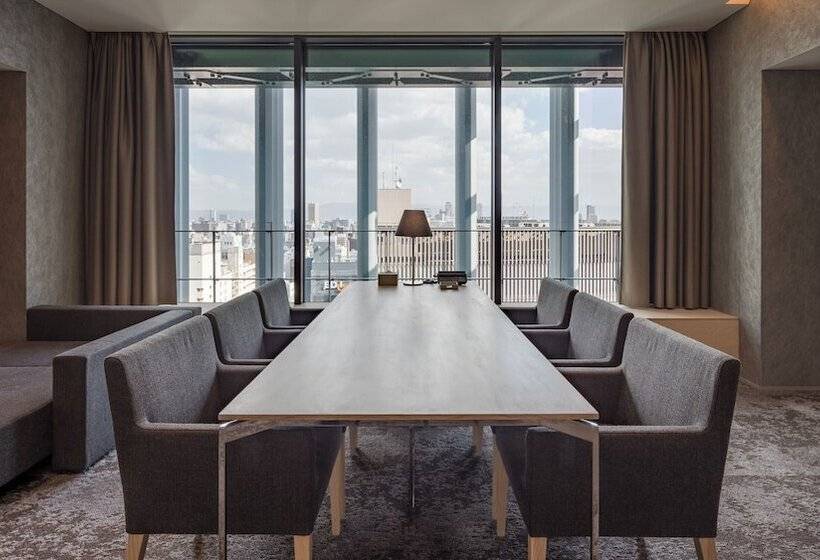 בית מלון כפרי Royal Classic Osaka