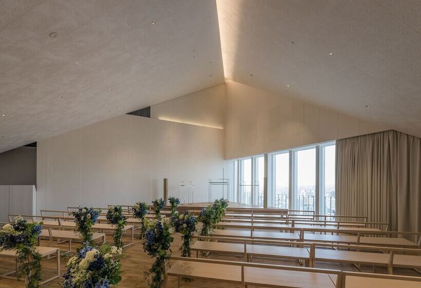 בית מלון כפרי Royal Classic Osaka