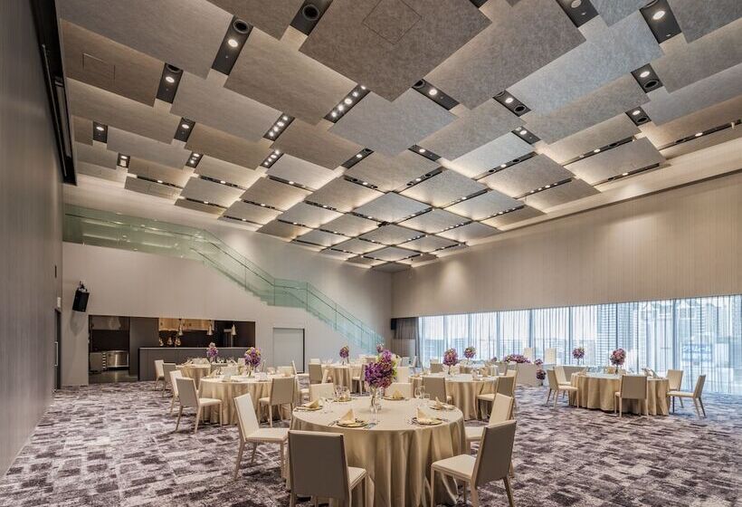 בית מלון כפרי Royal Classic Osaka