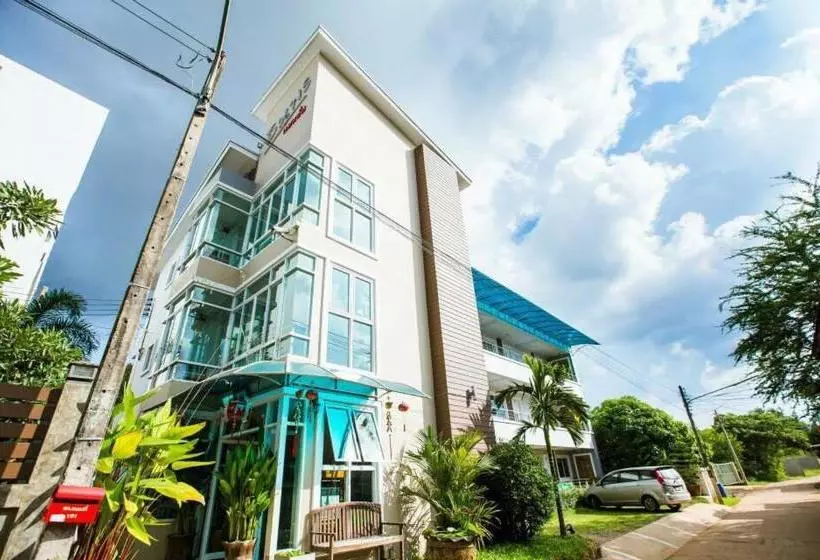 هتل Thanapon Mansion