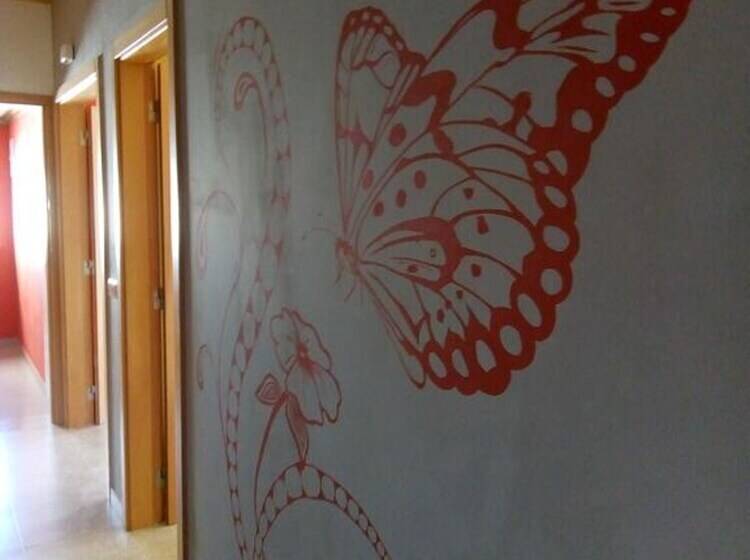 Comfortable Apartment With Mountain View 90 M² Fireplace