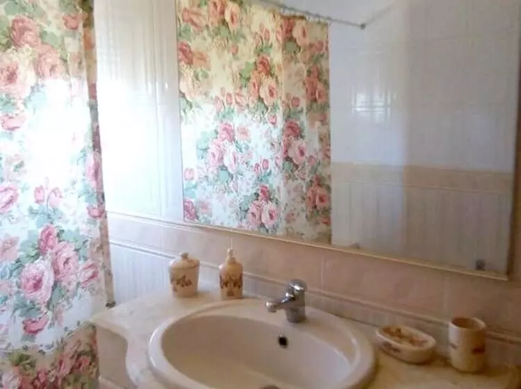 Comfortable Apartment With Mountain View 90 M² Fireplace