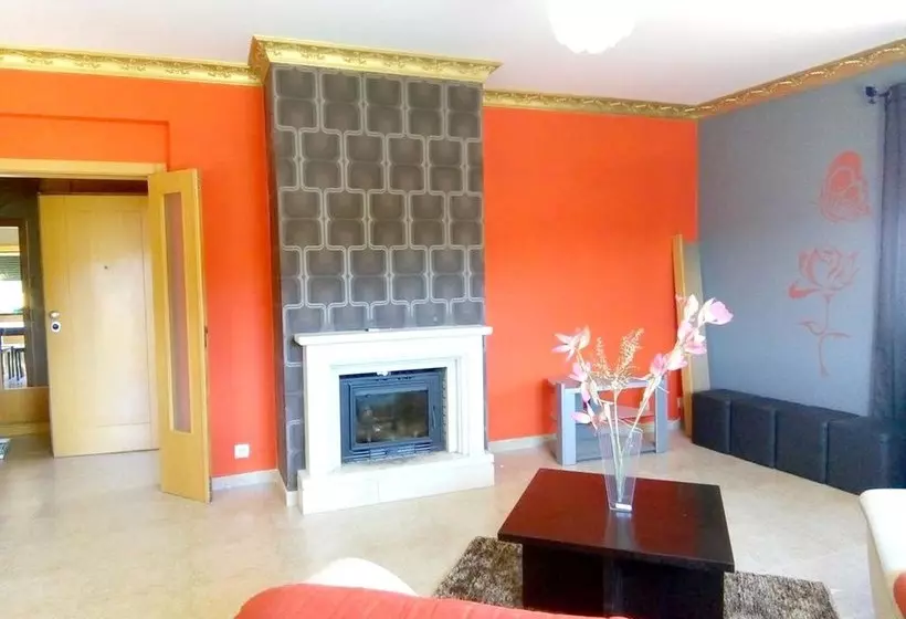 Comfortable Apartment With Mountain View 90 M² Fireplace