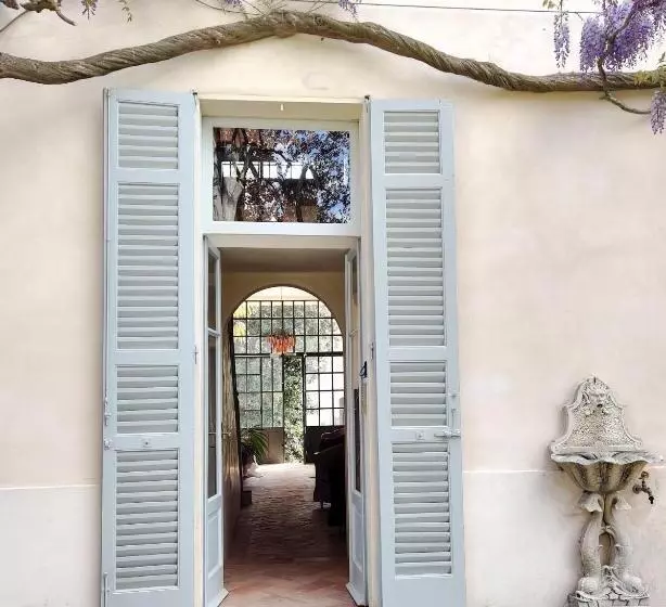 Aamiaismajoitus (B&B) Dandelion Como Suites & Park