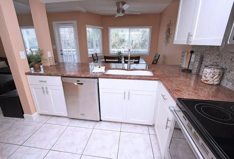Gulfside Villas 11