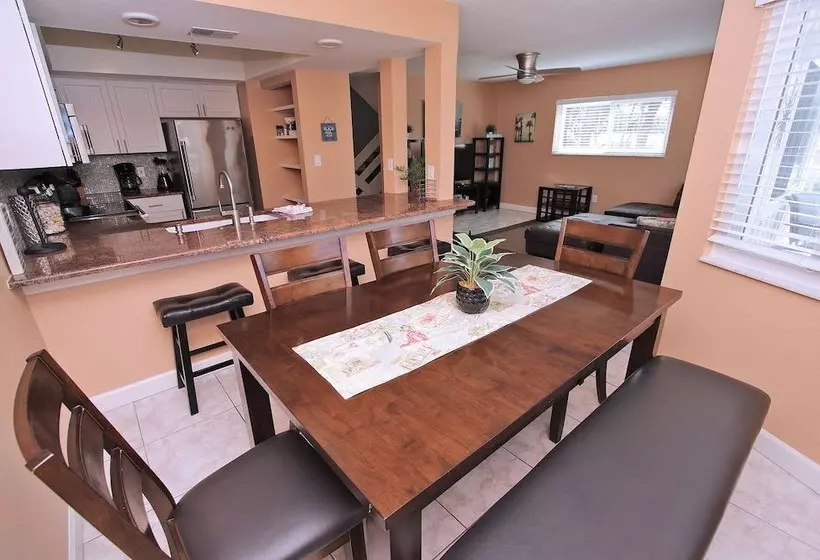 Gulfside Villas 11