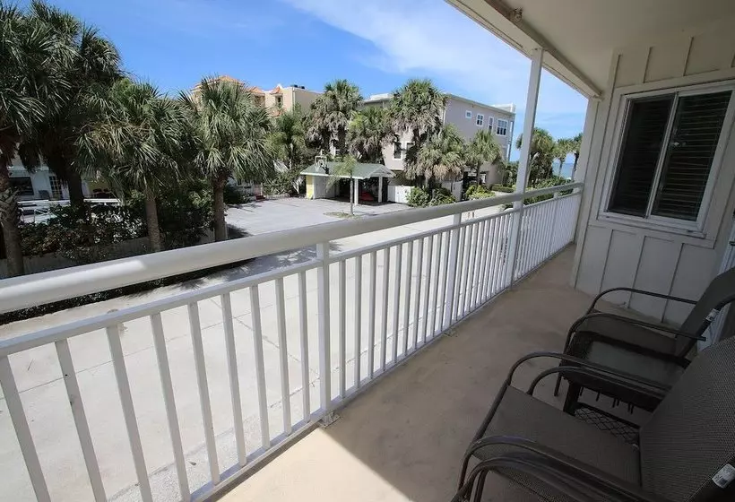 Gulfside Villas 11