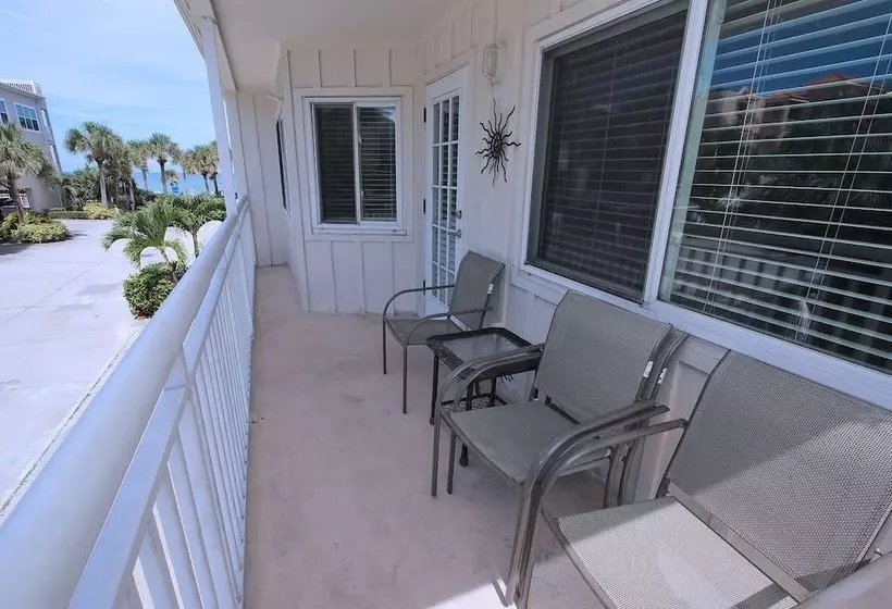 Gulfside Villas 11