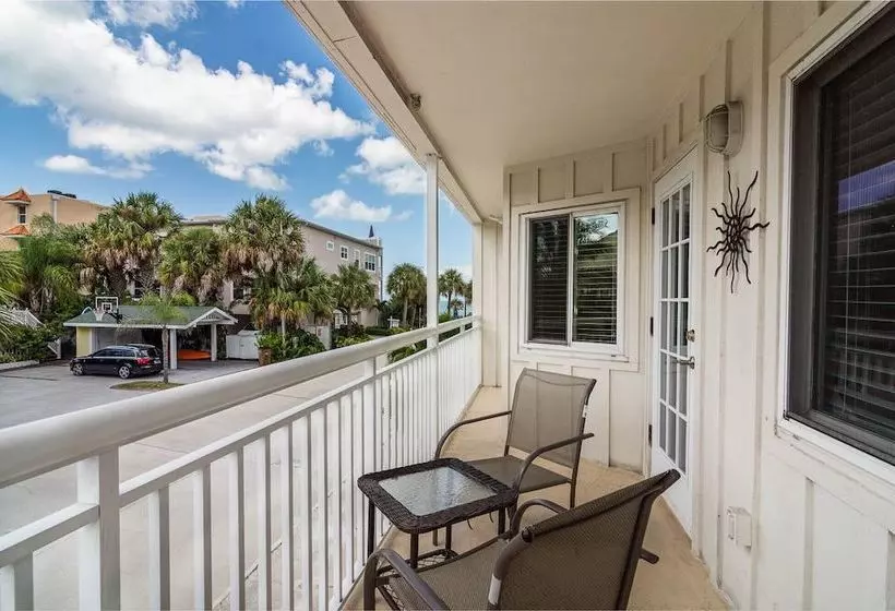 Gulfside Villas 11