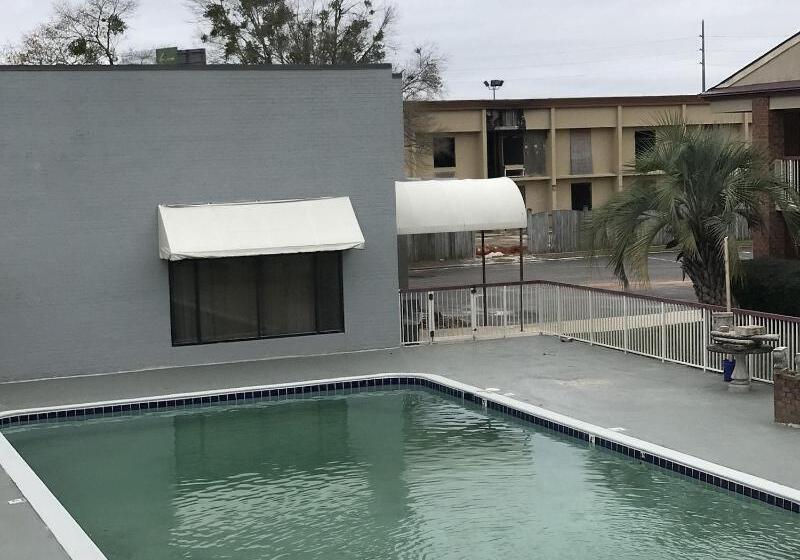 ホテル Days Inn By Wyndham Mobile I65