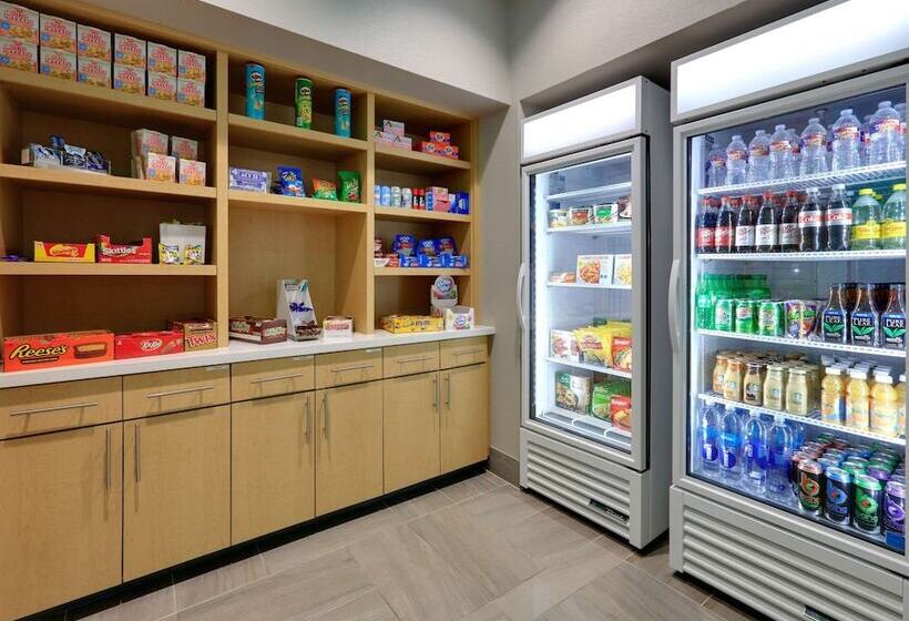 בית מלון כפרי La Quinta Inn & Suites By Wyndham Lakeway