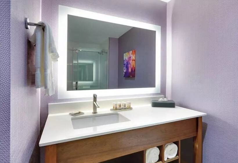 Hotelli La Quinta Inn & Suites By Wyndham Lakeway