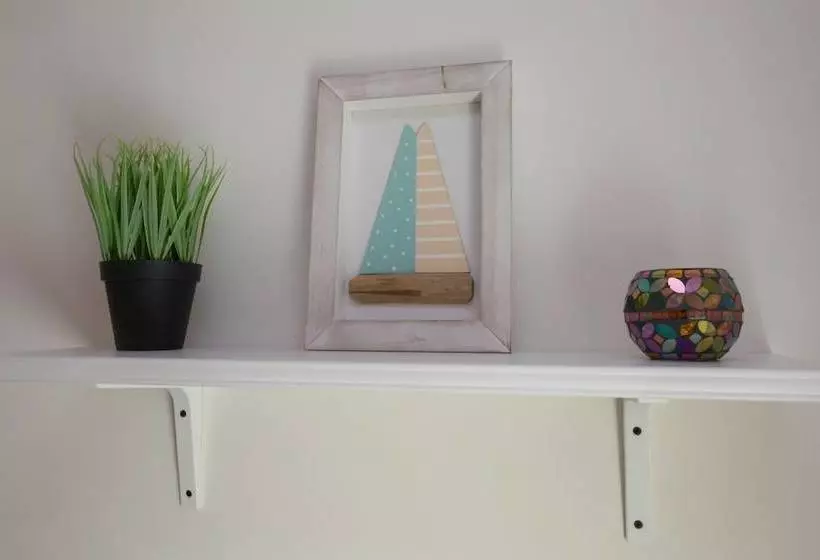 Majatalo Townhouse @ Briggs Avenue Crewe