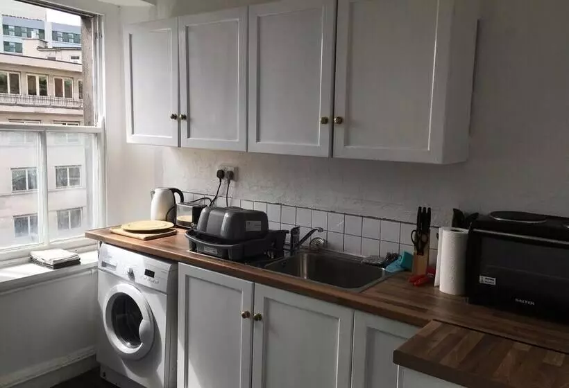 St Nicholas Street Apartment