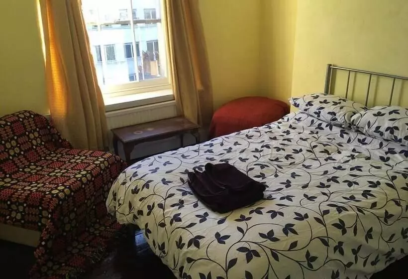 St Nicholas Street Apartment