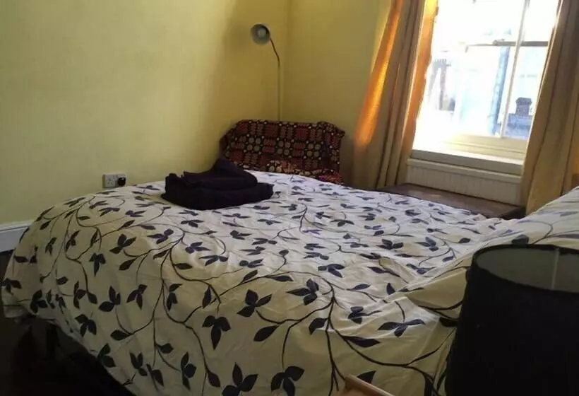 St Nicholas Street Apartment