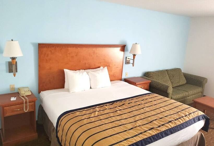 Отель Coratel Inn & Suites By Jasper New Braunfels Ih 35 Ext 189