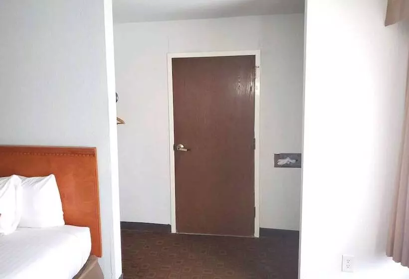 호텔 Coratel Inn & Suites By Jasper New Braunfels Ih 35 Ext 189