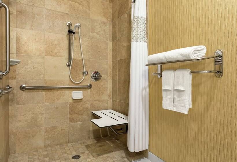 هتل Hampton Inn Akronfairlawn