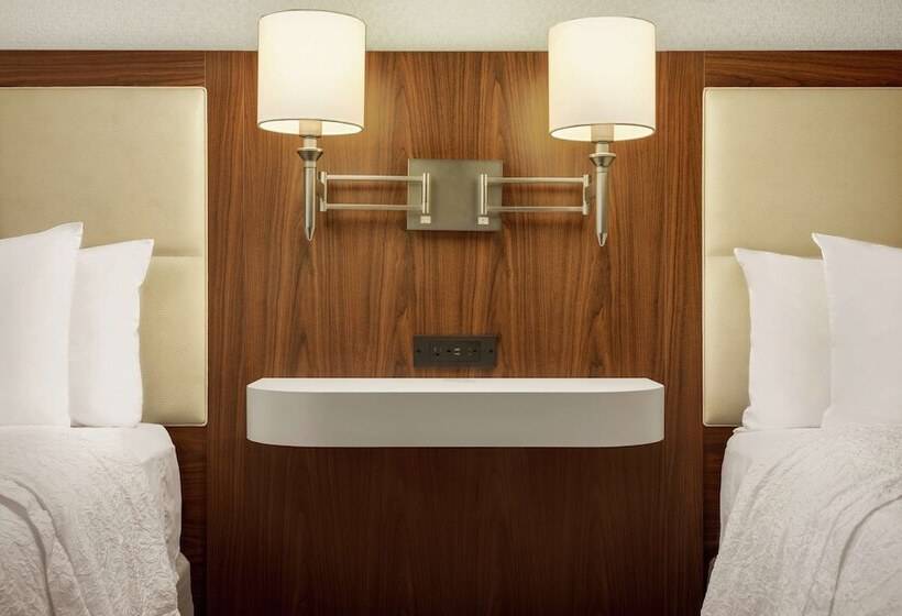 هتل Hampton Inn Akronfairlawn